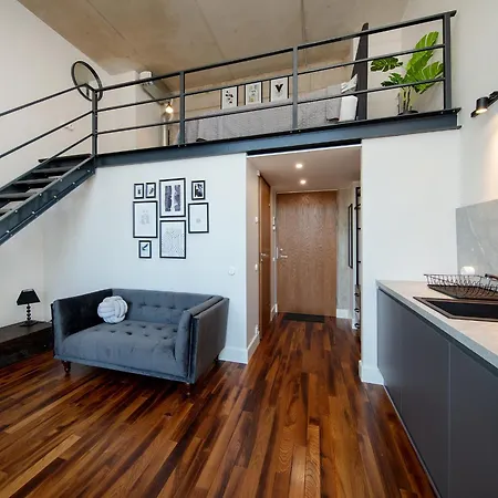 Jakobi Lofts *
